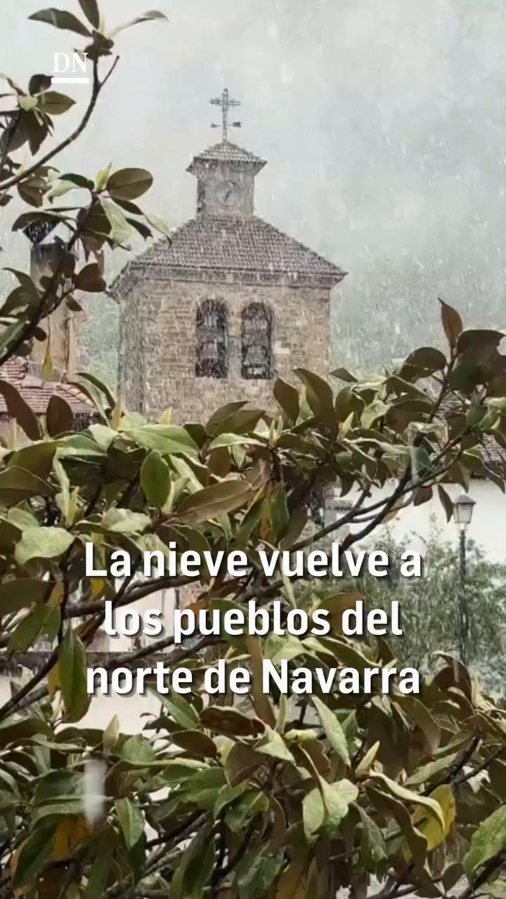 La nieve ha vuelto a cubrir de blanco varias localidades del norte de Navarra este viernes 15 de mayo, día de San Isidro, dejando imágenes poco habituales para esta época del año.