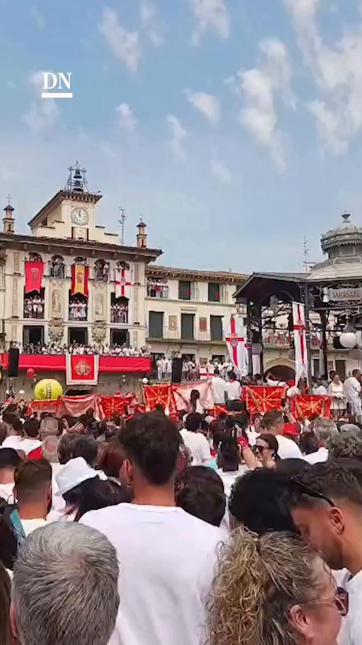 Un grito de '¡Que viva España!' anima el contenido del video