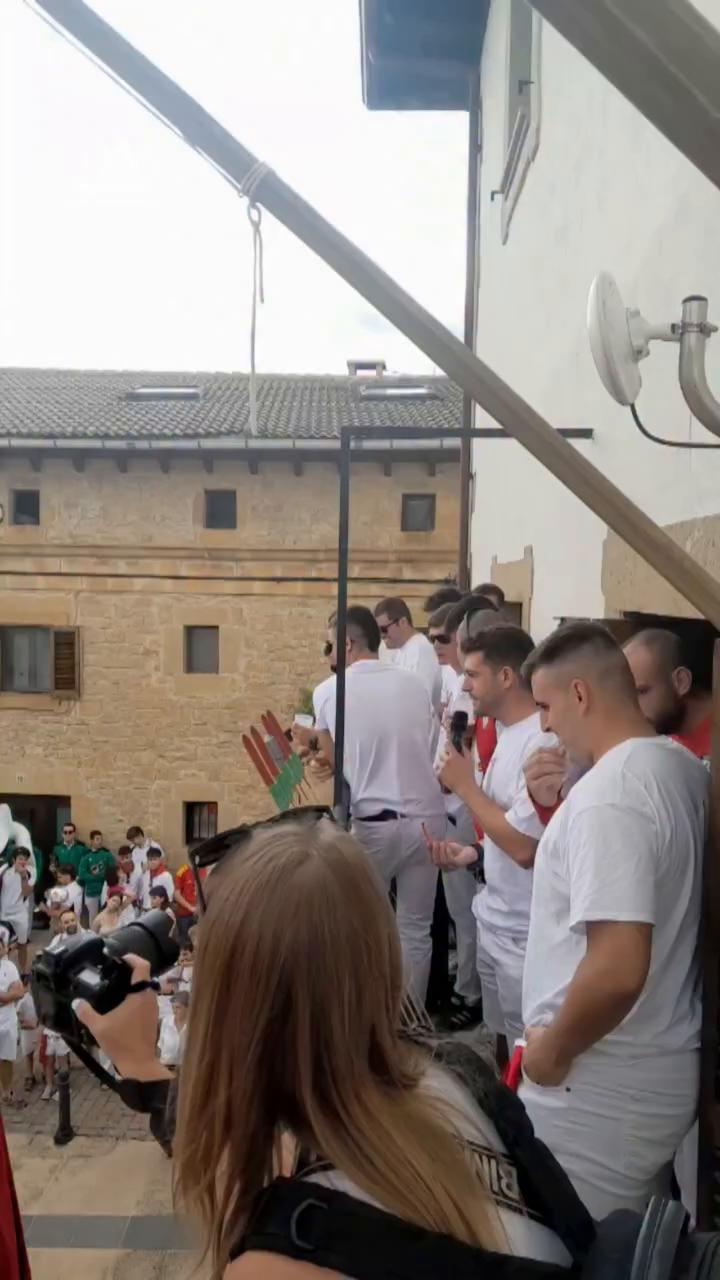 Jugadores del Valdorno Fútbol Club denuncian enchufes en el Ayuntamiento de Barasoy