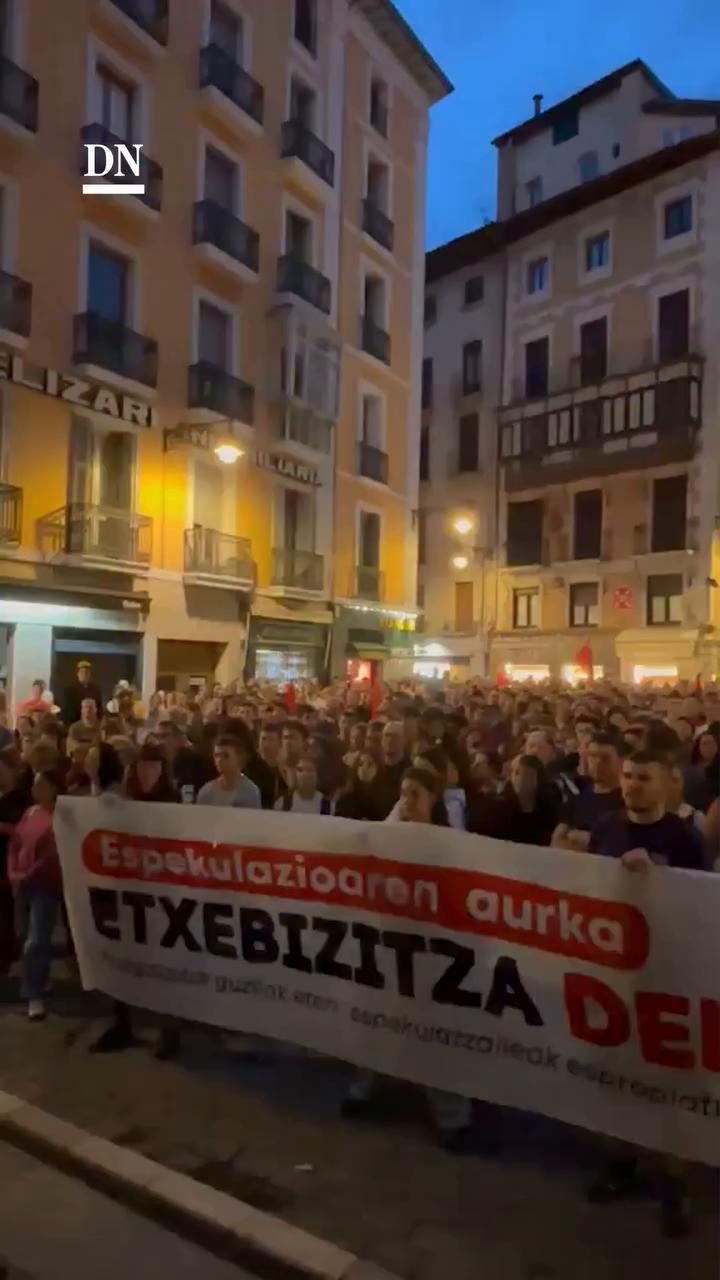 El vídeo presenta una transcripción en euskera sin sentido claro