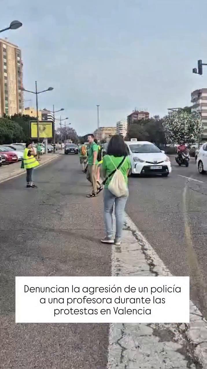 Est-ce possible ? Trois 'Hey' lancés pour interpeller les spectateurs
