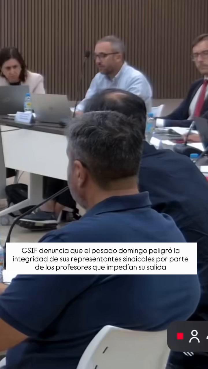CSIF necesitó escolta de antidisturbios para salir de la consellería a las 1:52