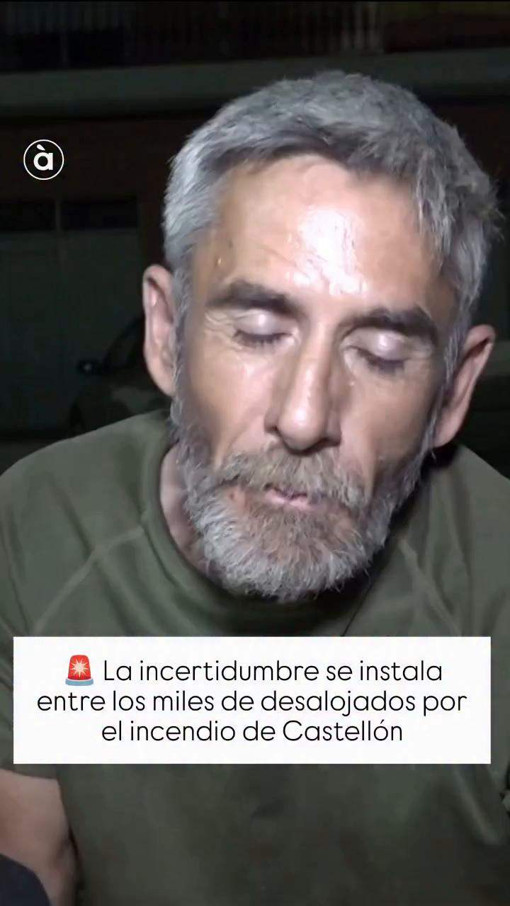 El fuego obliga a desalojar la vivienda a solo 150 metros de distancia