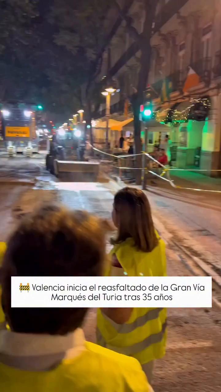 Inician reasfaltado tras 35 años para mejorar drenaje y reducir ruido