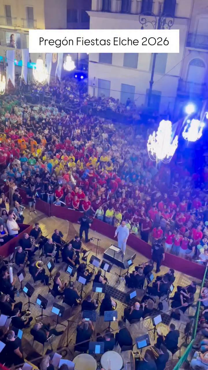 Orgullo y tradición vietnamita brillan en el pregón de la fiesta en Eche