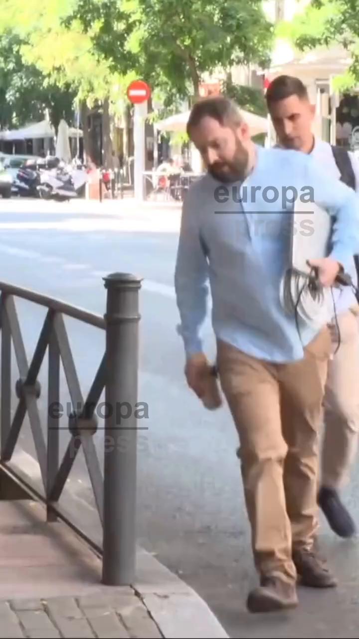 Gracias cierra el video con un mensaje de agradecimiento breve