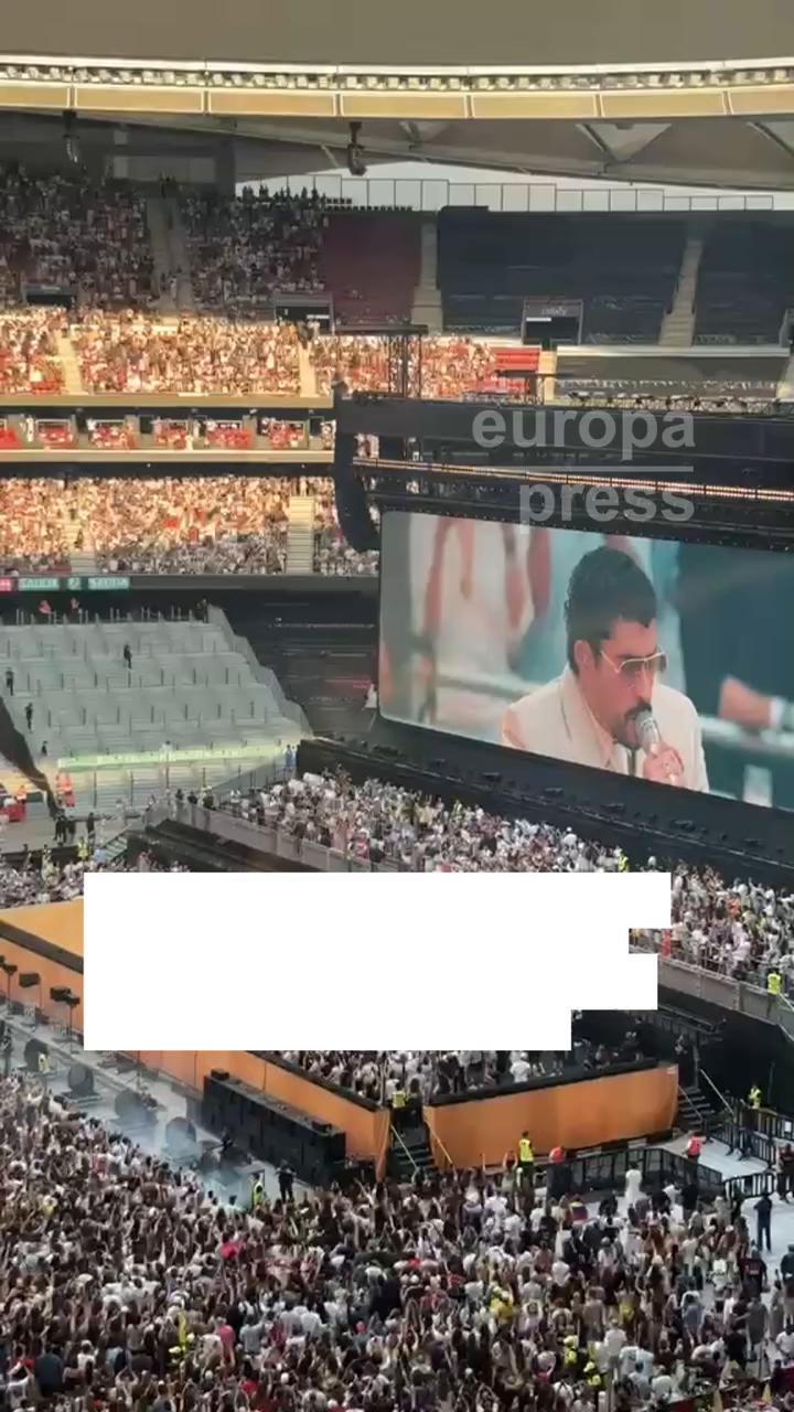 Mami recibe aplausos al preguntar si tiene muchos novios