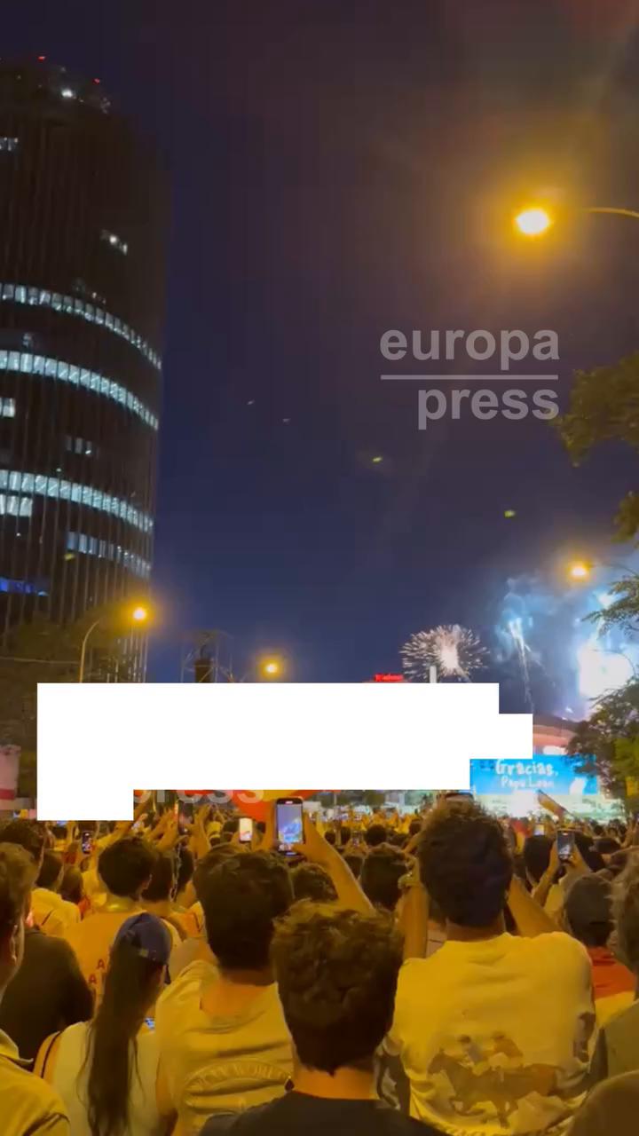 El video finaliza con un entusiasta ¡Viva! y agradecimiento