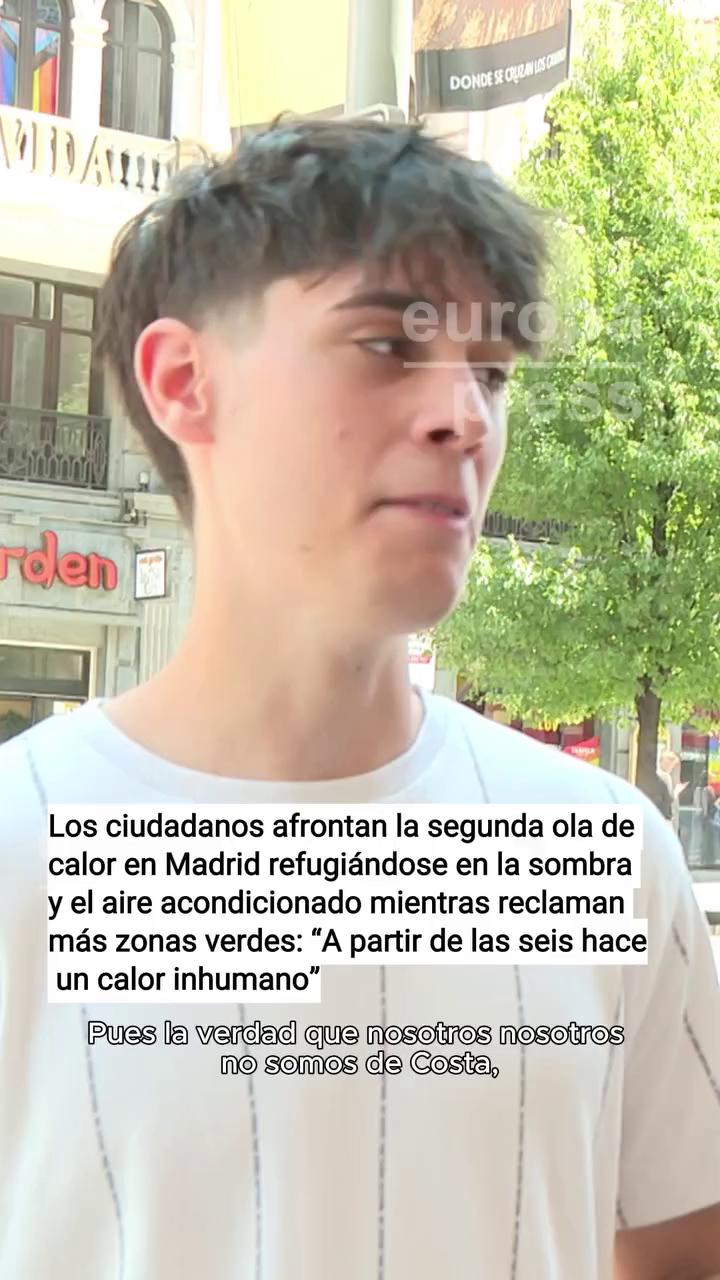Murcianos en Malasaña: el calor seco de Madrid cuesta más respirar