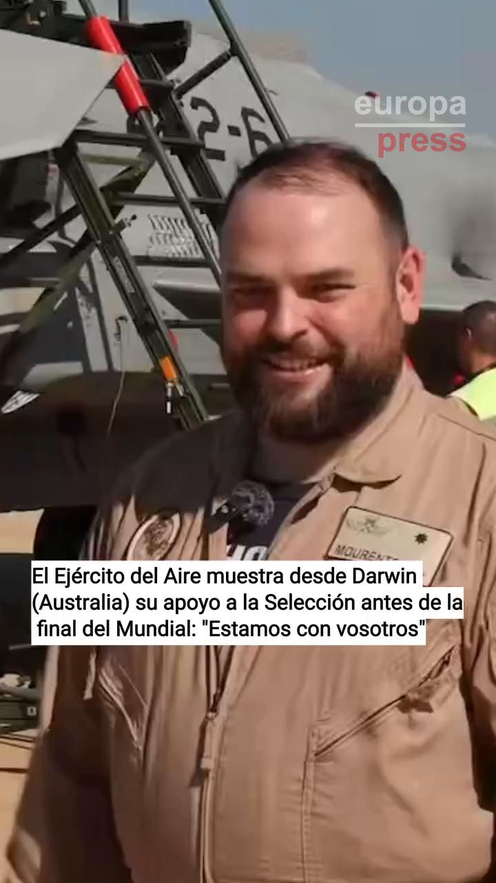 Militares españoles en Darwin animan a la Roja por la segunda Copa del Mundo