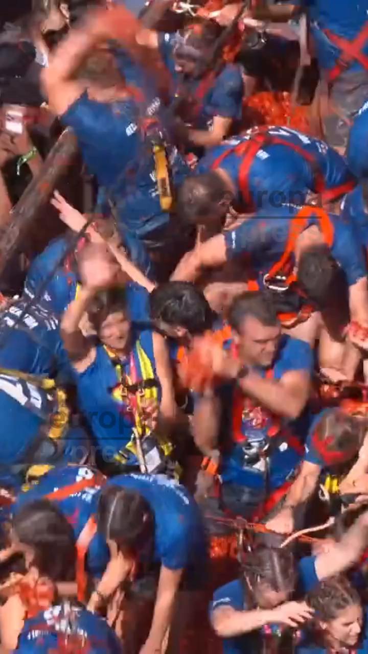 La Tomatina draws first-timers from Valencia and Madrid to Buñol's tomato battle