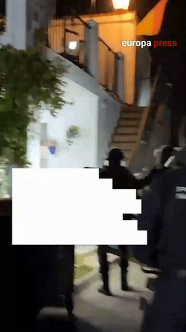 Un macrooperativo de la Policía Nacional ha puesto fin a la fuga de uno de los mayores narcotraficantes de hachís de España, que ha sido localizado y detenido en Tánger (Marruecos) tras fugarse el pasado mes de marzo para eludir la acción de la justicia.