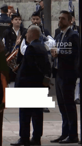 Los reyes Felipe VI y Letizia, la Princesa de Asturias y la Infanta Sofía han llegado a Oviedo para presidir los actos oficiales programados con motivo de la entrega de los Premios Princesa de Asturias de 2026.