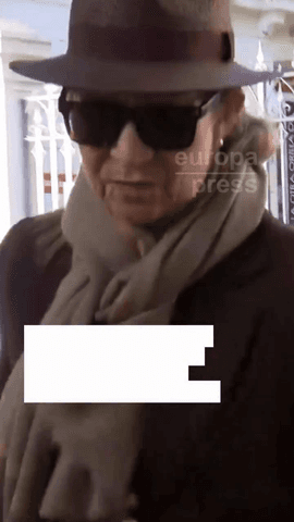 La infanta Elena, desolada, manda un mensaje tras la tragedia ferroviaria sin poder contener las lágrimas #infantaelena #españa #urda #toledo #accidente