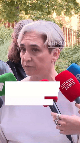 La candidata de Frente Amplio al Congreso, Ada Colau, pide la dimisión de Óscar Puente y señala que ha tenido 