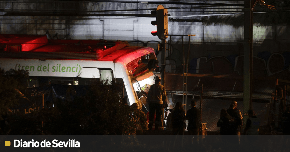 Un muerto y 85 heridos por un choque de trenes en Sant Boi de Llobregat