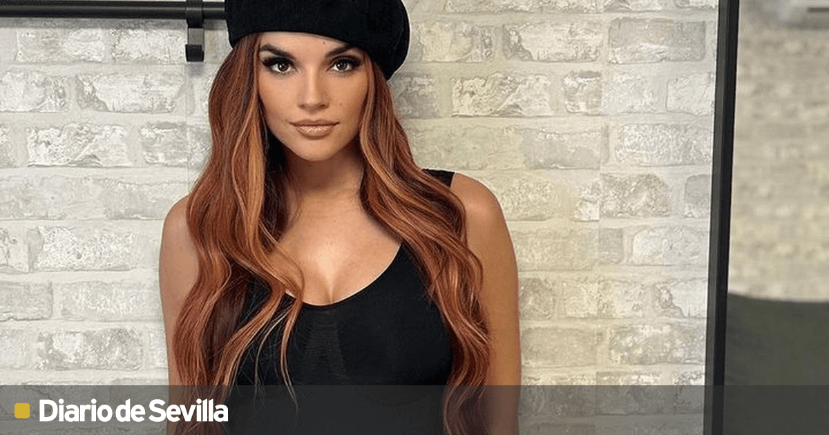 Lost in Melody Hina Marks' eyes