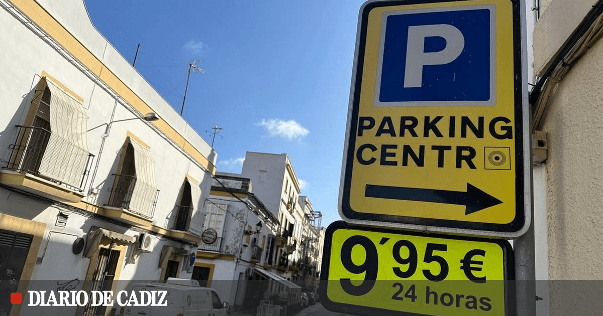 La tarifa plana del parking de Peral cuesta ya diez euros