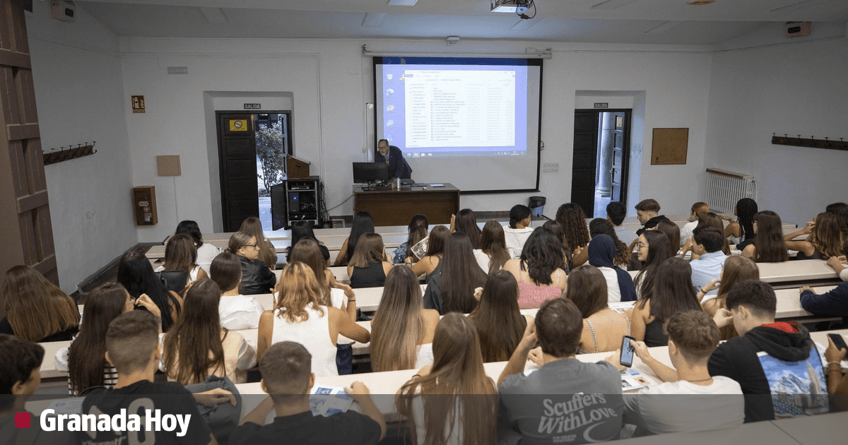 La Universidad de Granada da luz verde a más de 230 plazas para ...