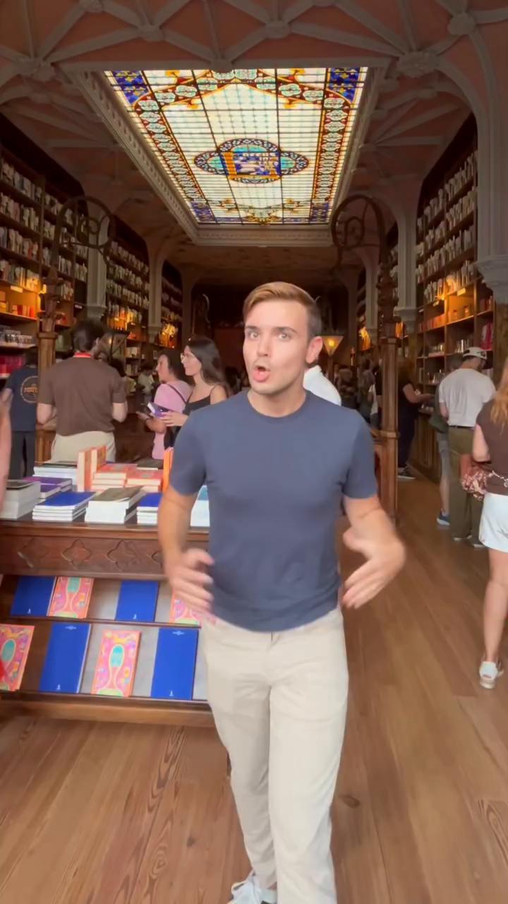 Dua Lipa inaugura Manifesto su librería en Oporto dentro del espacio de Harry Potter