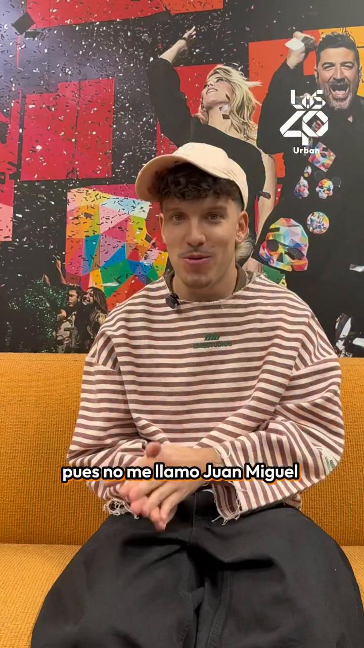 Ami confiesa el origen de su nombre y su salto del fútbol a la música