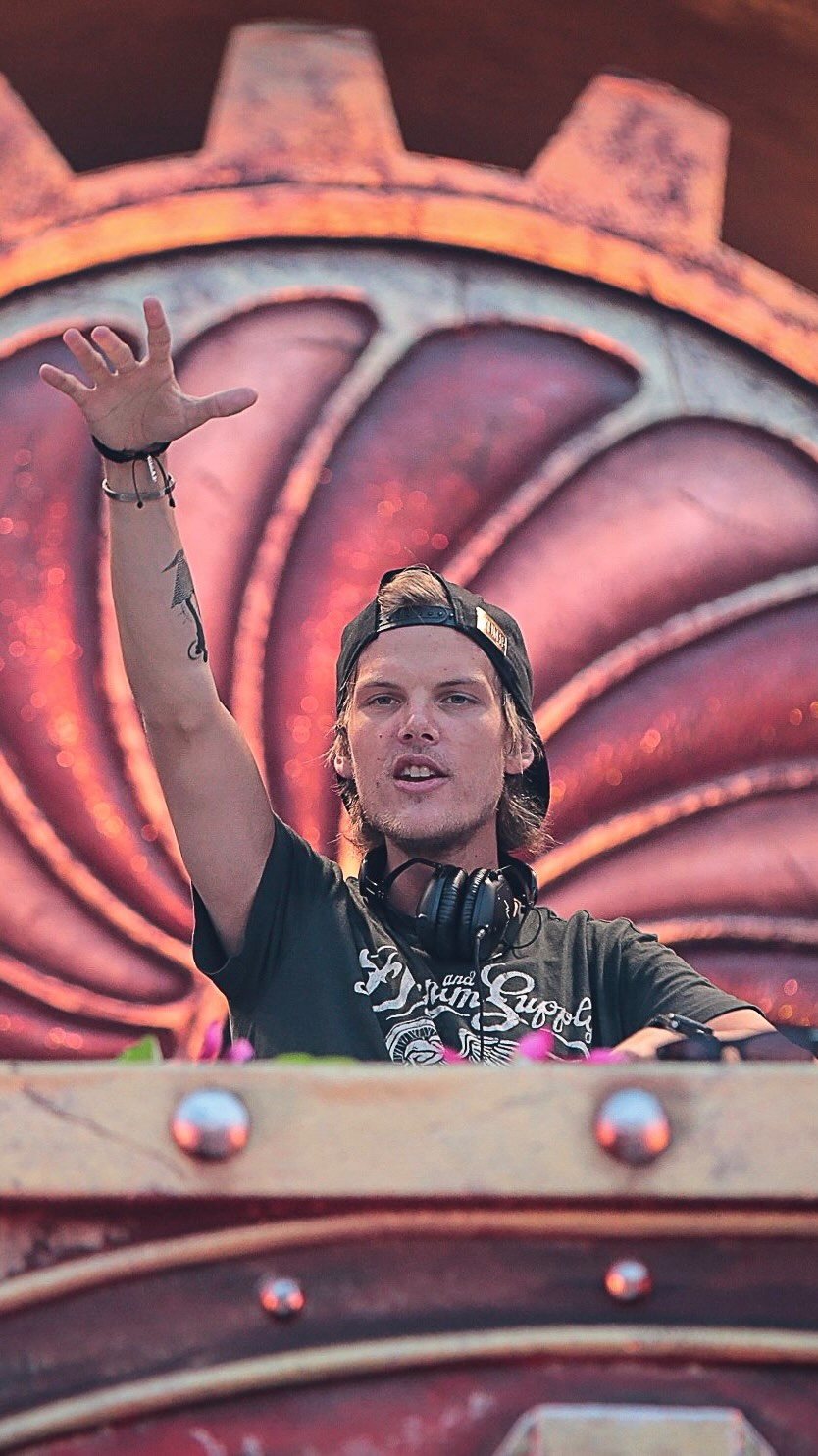 Avicii habría cumplido 37 años y una colaboración con David Guetta sigue inédita