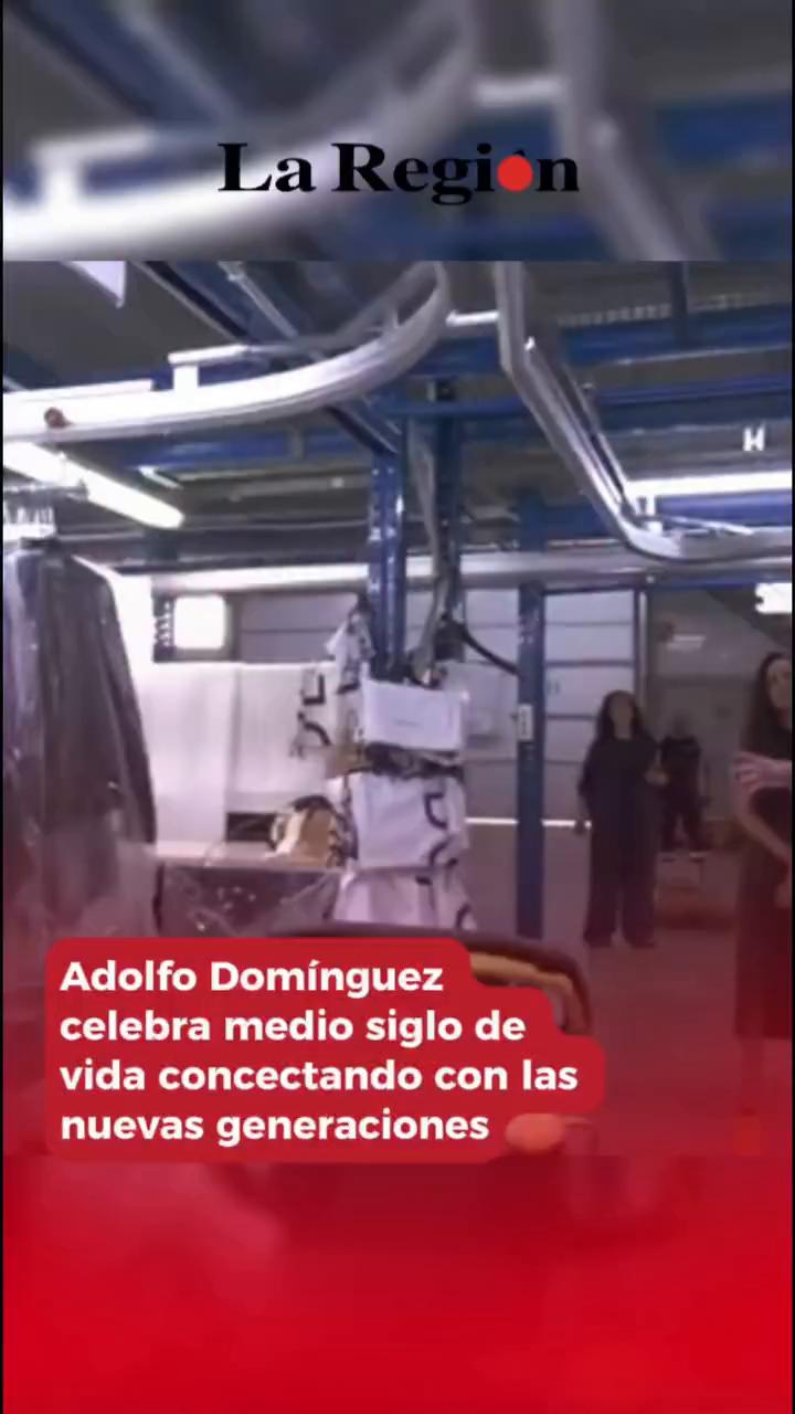 Jóvenes expresan sus gustos por la moda en entrevistas informales