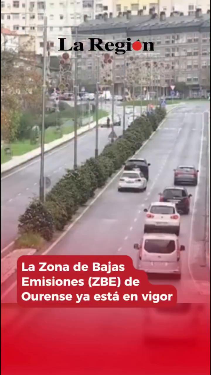 El orador agradece al público con repetidas expresiones de gratitud