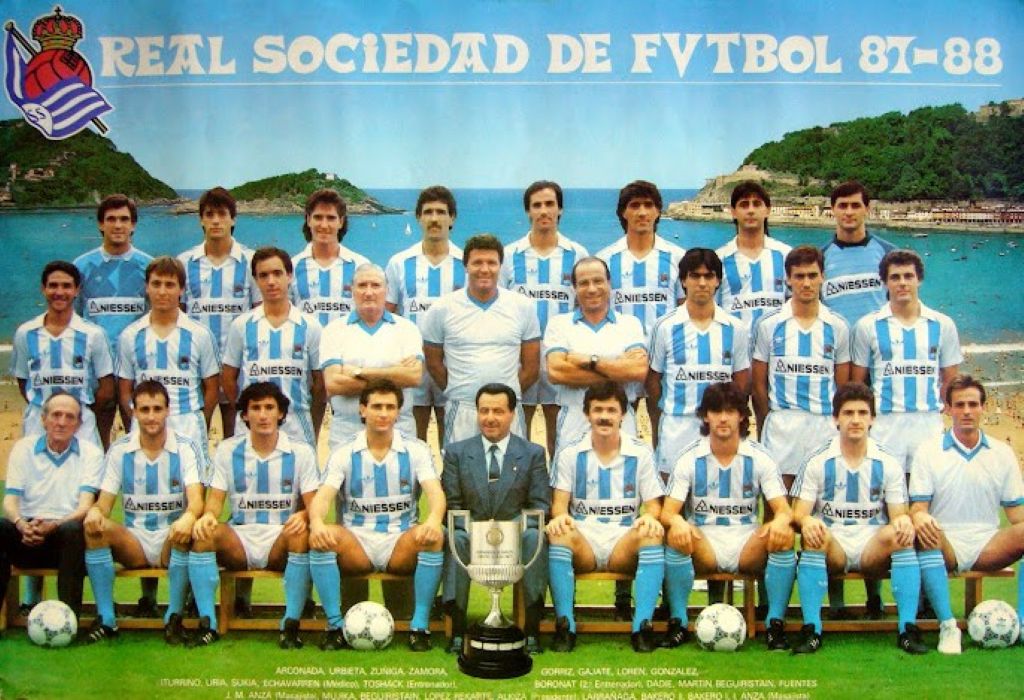 Jon Martin tiene 19 años y ya es el central indiscutible de la Real ...