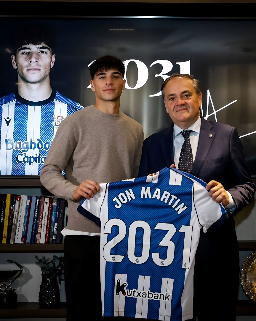 Jon Martin tiene 19 años y ya es el central indiscutible de la Real ...