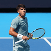 Alcaraz supera una “montaña rusa” para ganar a Dzumhur