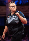 Beau Greaves hace historia: primera mujer en lograr nueve dardos en el circuito PDC