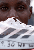 La ciencia avala las zapatillas con placa de carbono: el dato que confirma la mejora real de los runners que las utilizan