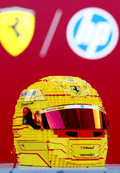 La réplica en LEGO del casco Ferrari de Hamilton y Leclerc que arrasa en Albert Park