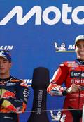 Acosta compartirá box con Márquez en Ducati