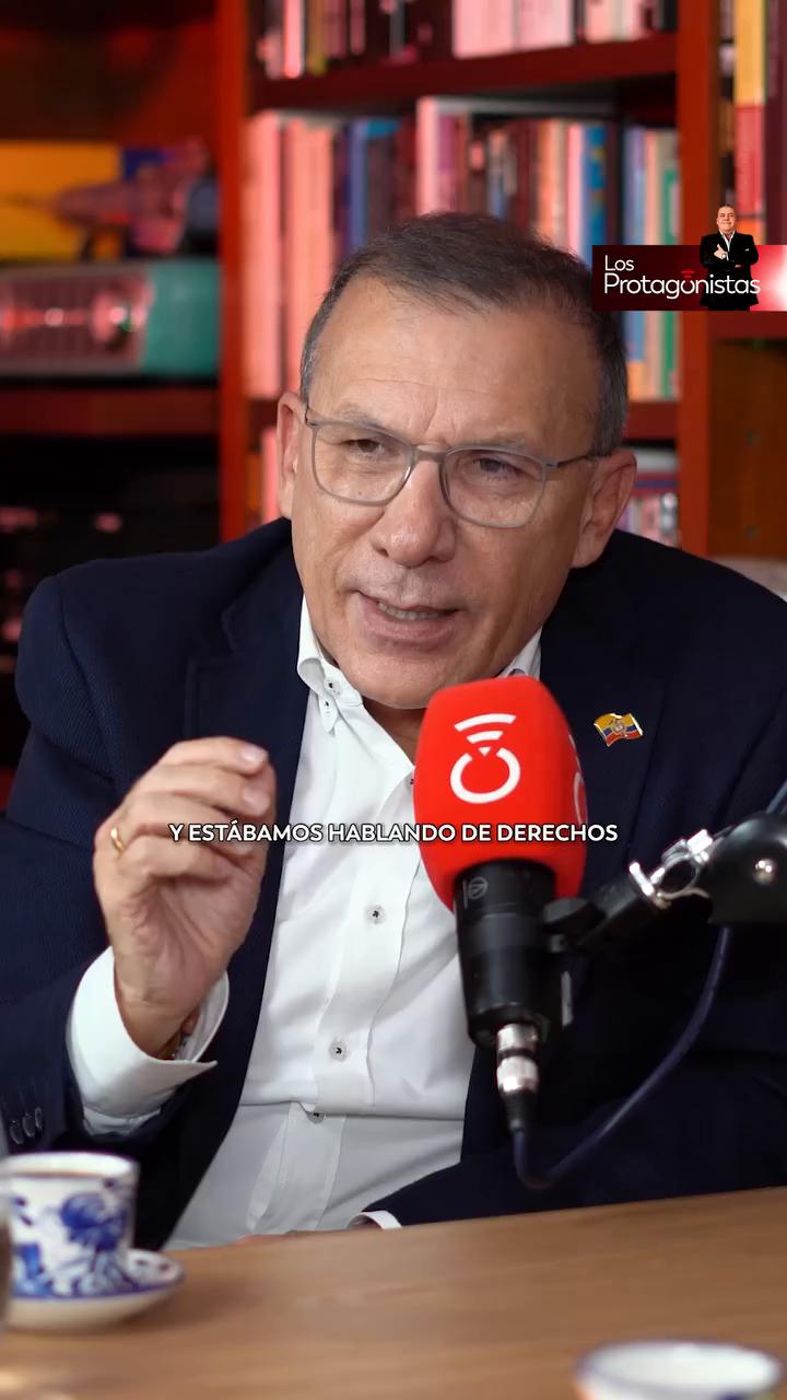 Roy Barreras desmiente montaje de Vicky Dávila sobre dinero en maletín