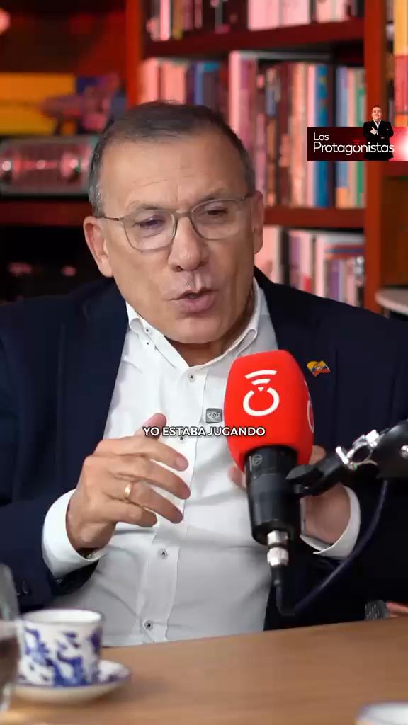 Alexander López denuncia que Gustavo Petro le quitó apoyo en la consulta presidencial