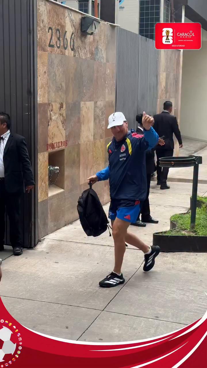Niños gritan '¡Profe!' y advierten '¡Franco, cuidado!' mientras muestran fotos
