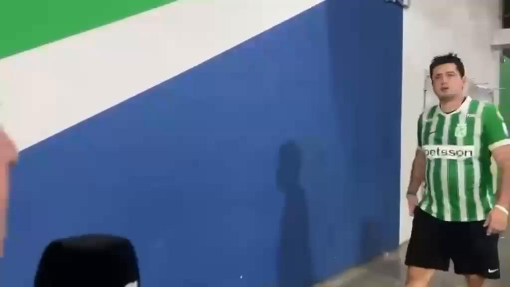 Hincha de Nacional arremete contra jugadores: 'Son unos cagones' tras perder en Barranquilla