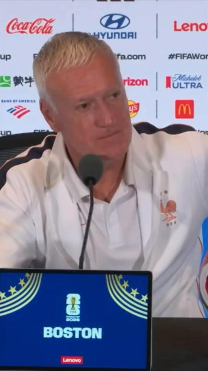 Conférence de presse écourtée : l'entraîneur doit partir pour l'entraînement