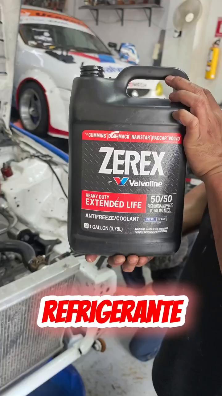 Daniel recomienda Cerex de Valvoline para proteger el Tsunami de la oxidación