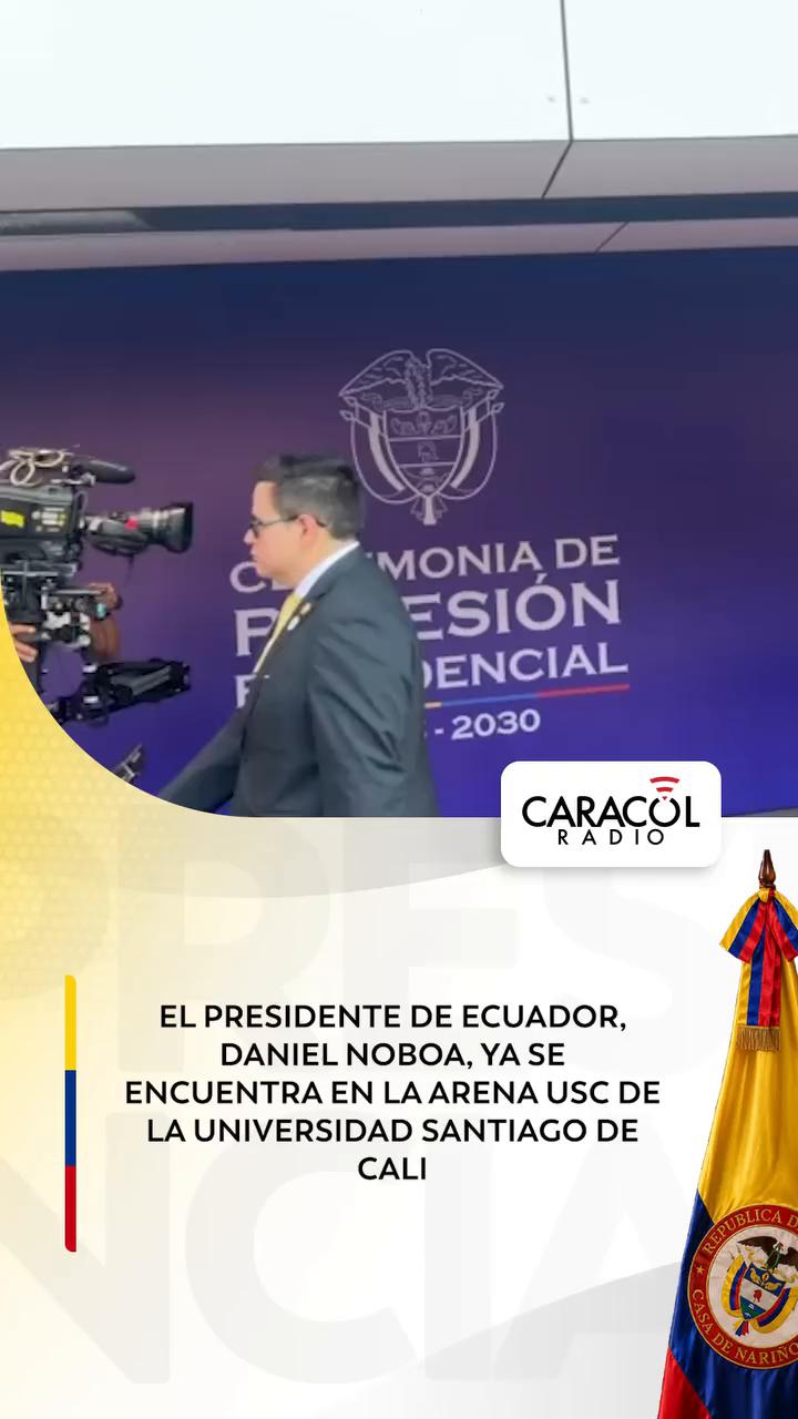 Gritos exigen medios nacionales al presidente con insistentes negativas