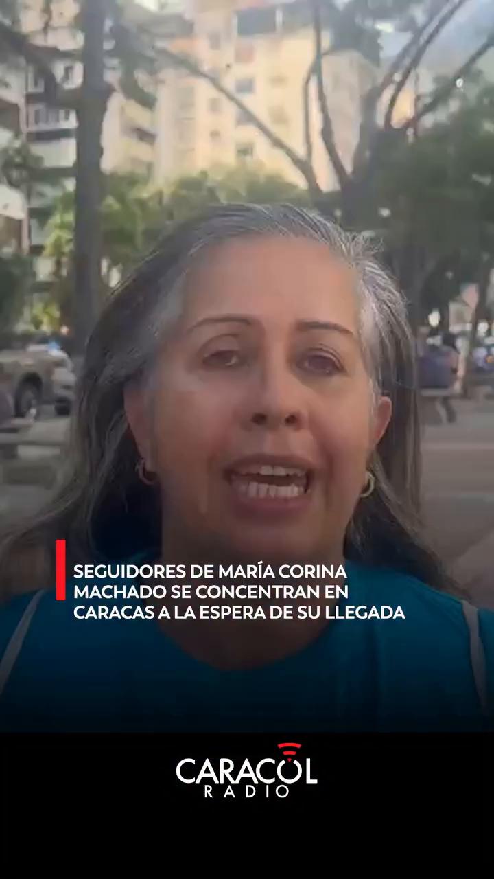 #Mundo | Seguidores de María Corina Machado comienzan a concentrarse en la plaza Altamira, en el este de la capital, a la espera de la llegada a Caracas de la líder opositora.