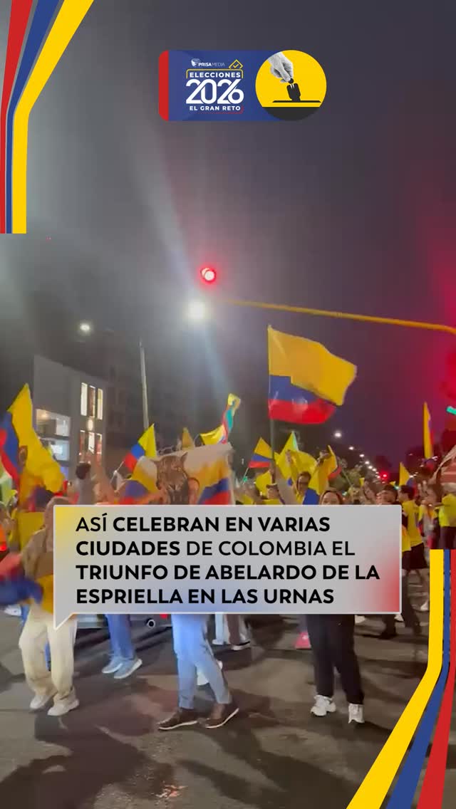Colombianos corean cántico contra Petro en la Catedral por su nación