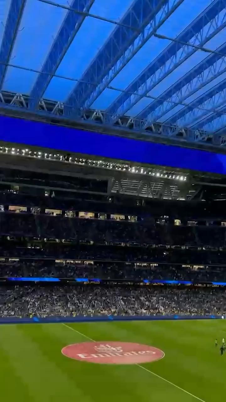 Pitos a Mbappé en el Bernabéu: pitada camuflada por escasa afluencia y megafonía