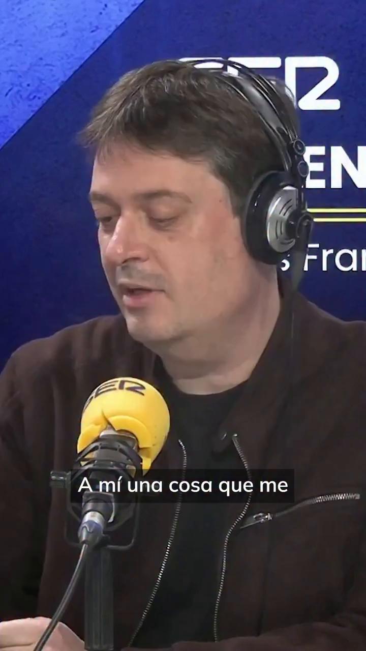La ficción sonora enamora: en 'Biotopía', Elena se enamora de un robot llamado Marvin