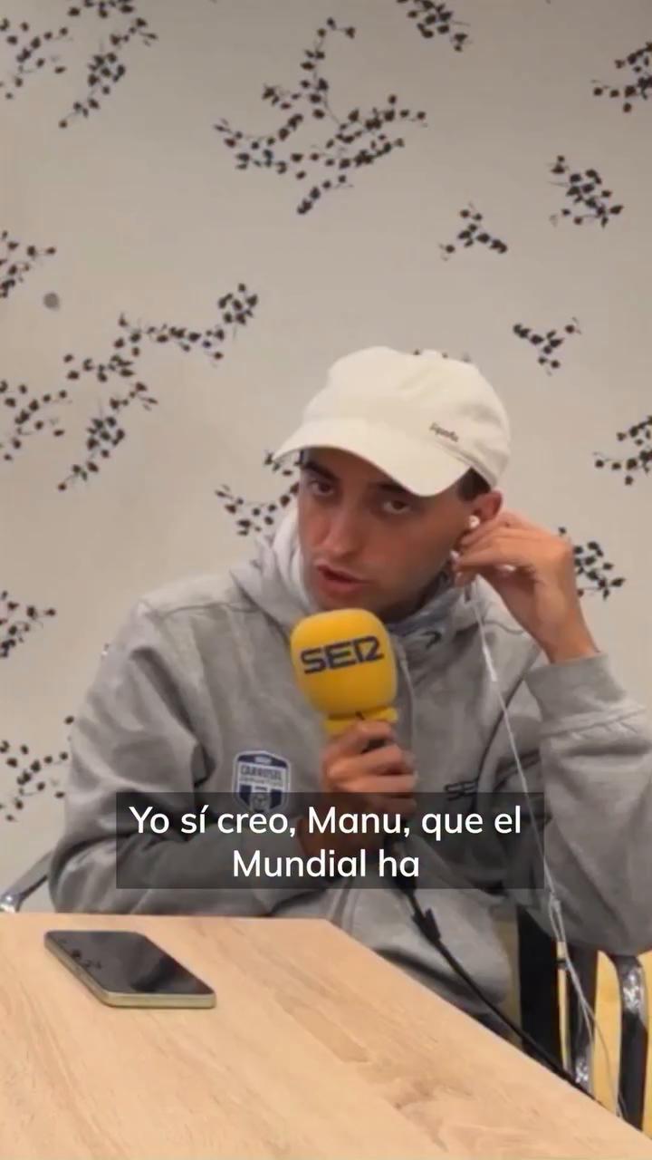 El Mundial obliga a cambios: Pedri a la base y Olmo titular