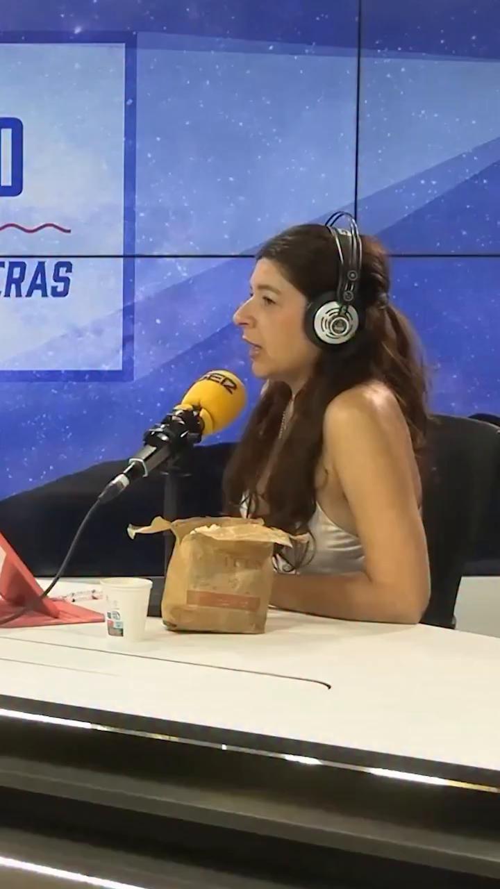 Showgirls: la protagonista golpea a su violador en una venganza feminista