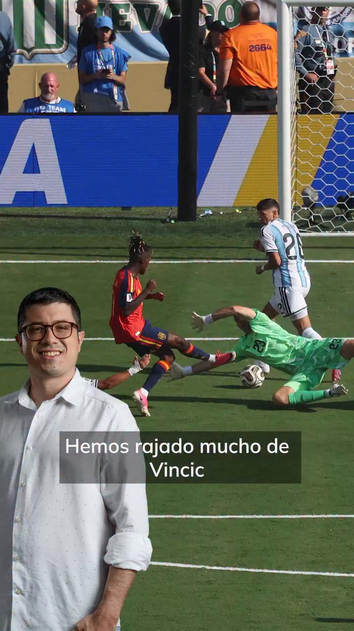 Iturralde explica el error del VAR en el gol anulado a España