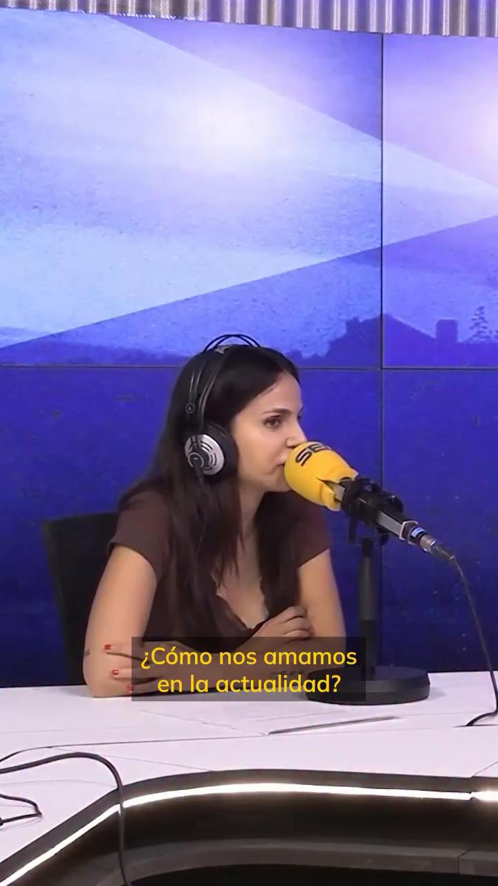 La precariedad y las redes sociales impiden amores estables en la juventud